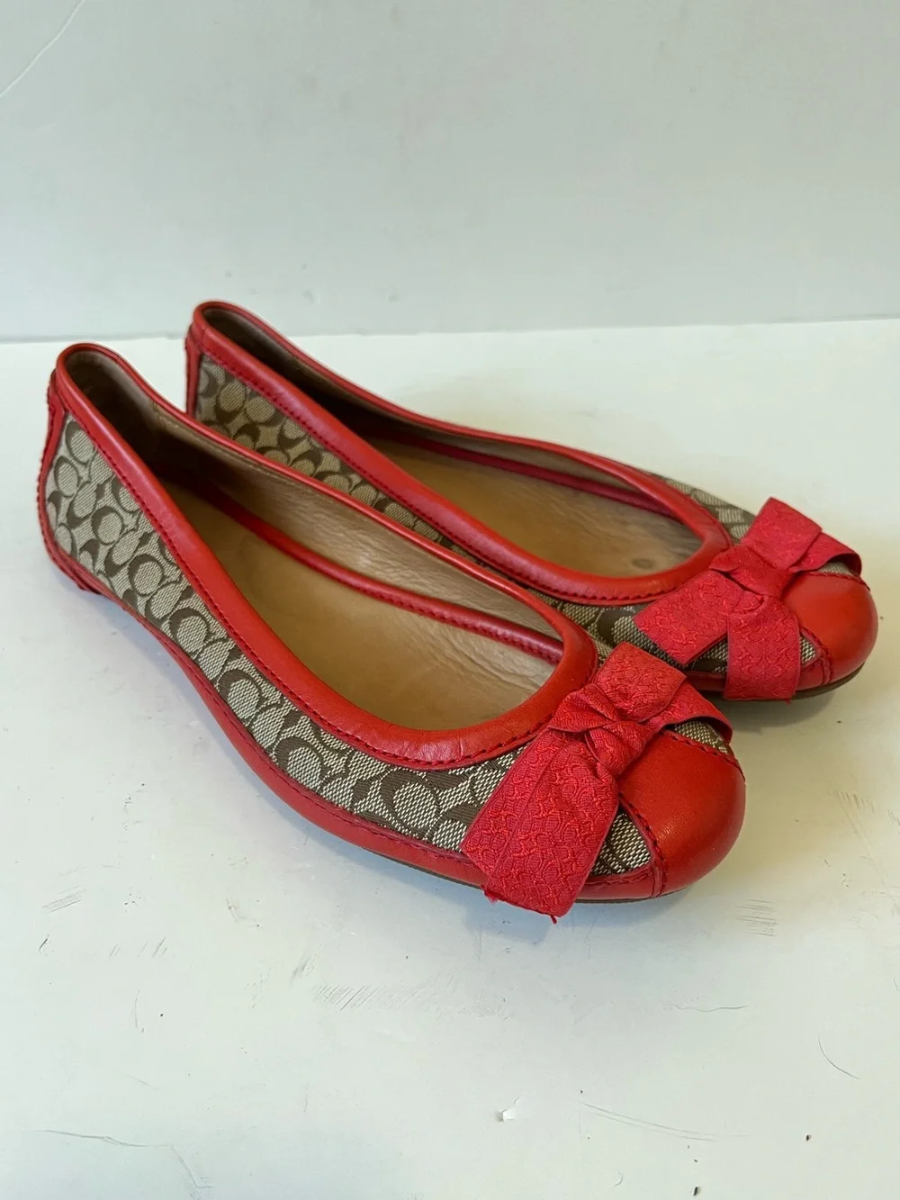 Coach Brown Signature Canvas Ballet Flats with Red Trim & Bow size 8.5B